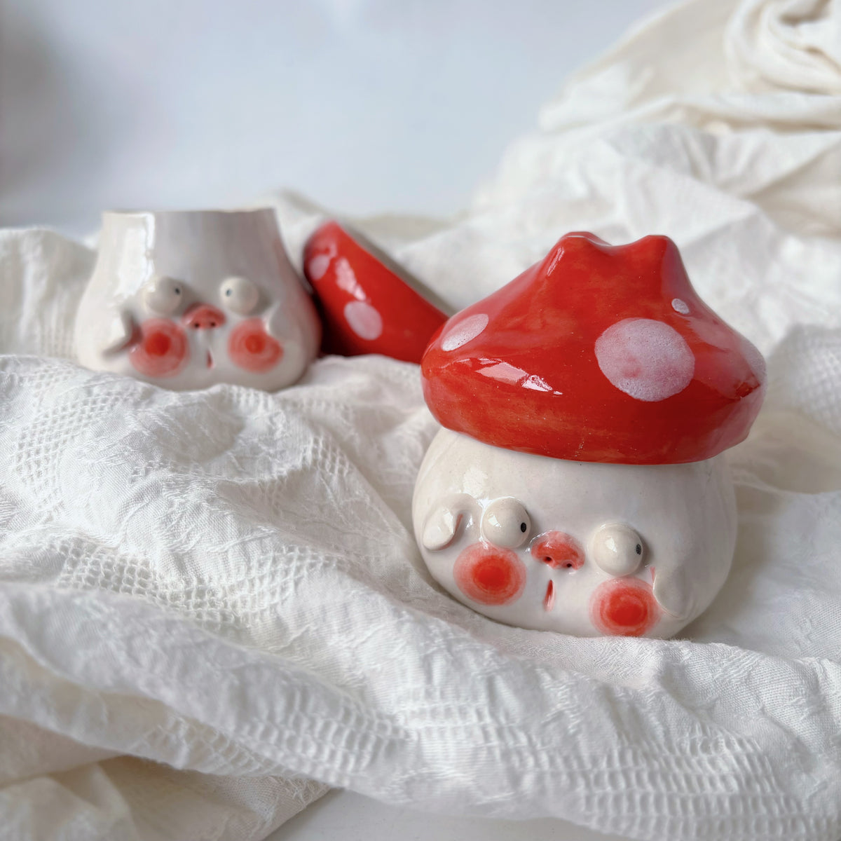 Mushroom Pig Lidded Mini Mug