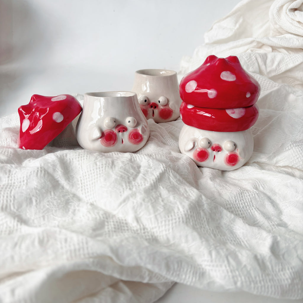 Mushroom Pig Lidded Mini Mug