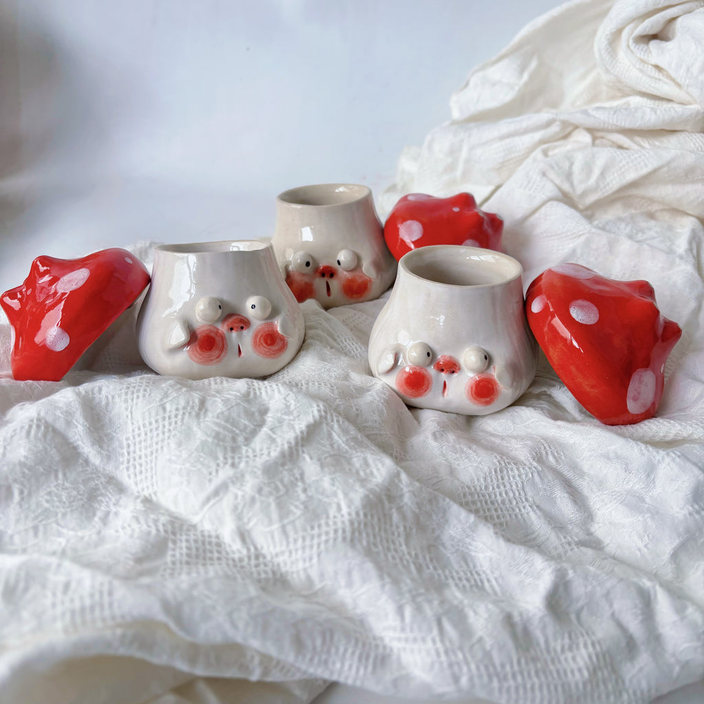 Mushroom Pig Lidded Mini Mug
